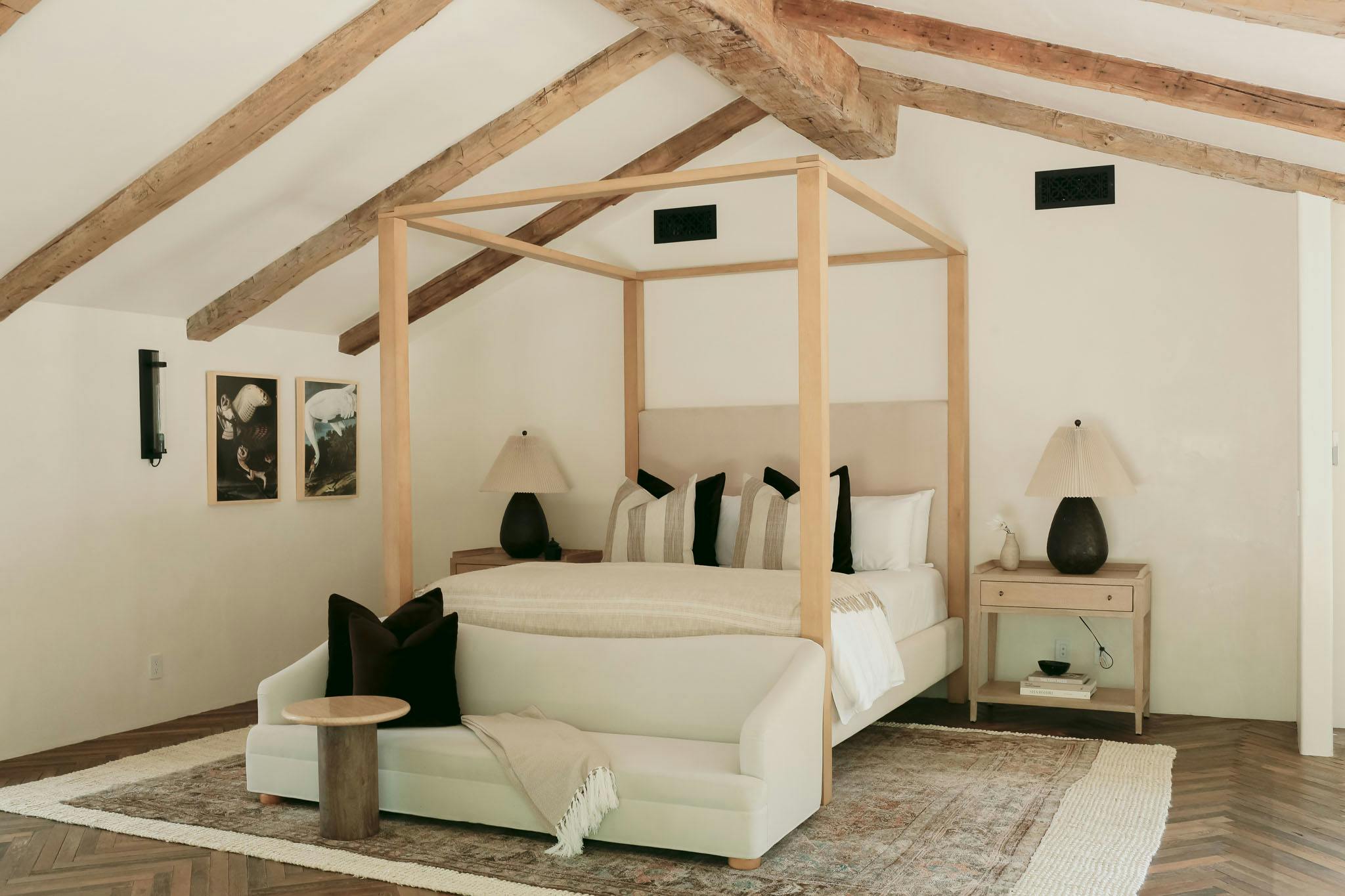 Meridith-Baer-Home-Home-Staging-Estates-Southern-California-Robert-Taylor-Ranch-Bedroom